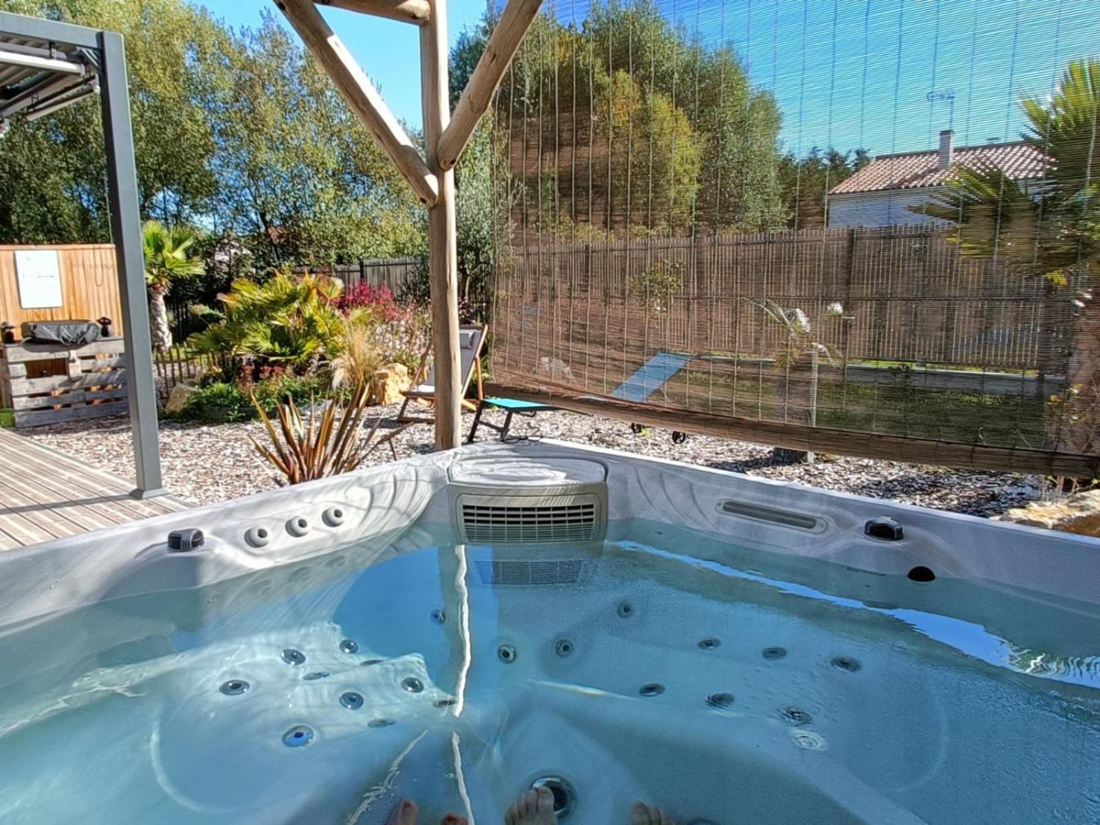 Apb Spa Locations Avec Jacuzzi Privatif Saint-Jean-de-Monts Buitenkant foto